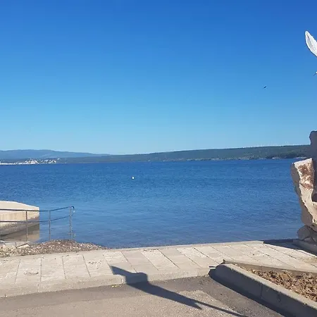 Savrsen Odmor U Grijanom Bazenu Ivone