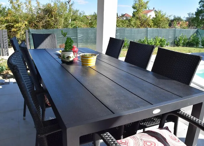 ヴィラ Savrsen Odmor U Ivona